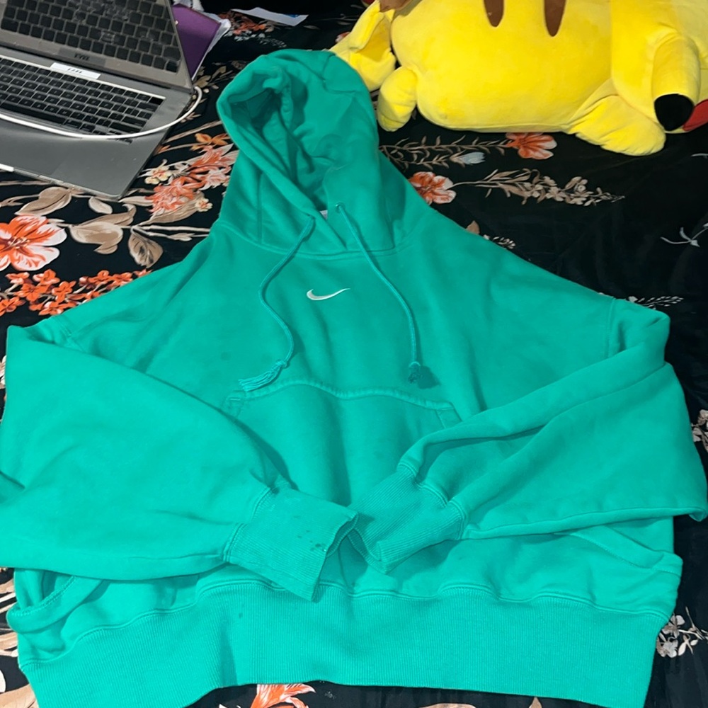 Women’s Cropped Oversized Nike Hoodie